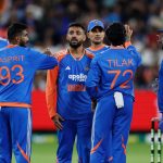 ভারতের ব্যাটিং-ধ্বসে একপেশে ম্যাচ জিতলো অস্ট্রেলিয়া, একা লড়লেন অভিষেক শর্মা