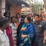 এস আই আর আতঙ্কে উলুবেড়িয়ায় মৃতের পরিবারের পাশে সাংসদ সাজদা আহমেদ