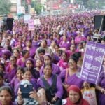 কলকাতার রঙ আজ বেগুনি, প্রশ্ন ন্যায্যতার