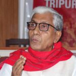 মমতার প্রশংসায় মানিক সরকারের মন্তব্য নিয়ে অস্বস্তিতে আলিমুদ্দিন