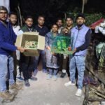 উলুবেড়িয়ায় ১৫ টিয়া উদ্ধার, আন্তরাজ্য পাখি পাচারচক্রের সদস্য গ্রেফতার