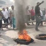 বেআইনি মাটির গাড়ির ধাক্কায় ২ যুবকের মর্মান্তিক মৃত্যু