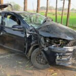 খোশবাগ বাসস্ট্যান্ডের কাছে পথ দুর্ঘটনা, অল্পের জন্য রক্ষা পেলেন দন্ত চিকিৎসক